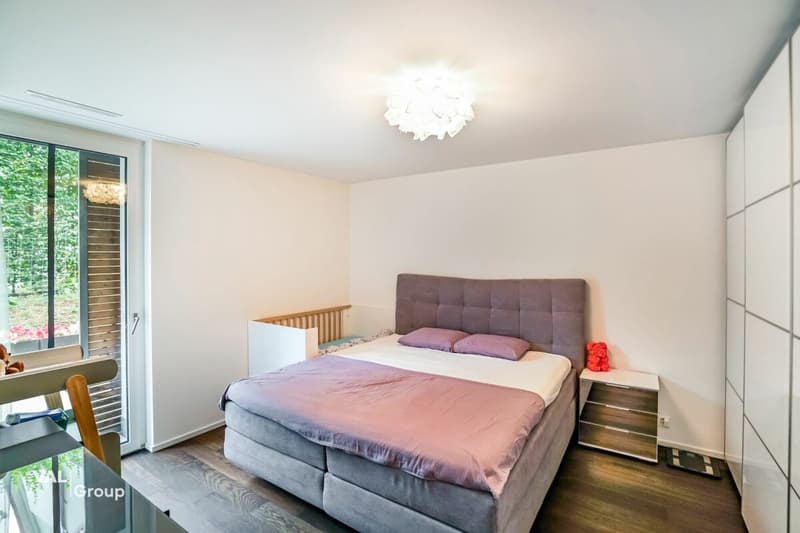 Attraktive 2.5-Zimmer-Wohnung mit grosser Terrasse an zentraler Lage in Bülach (3)