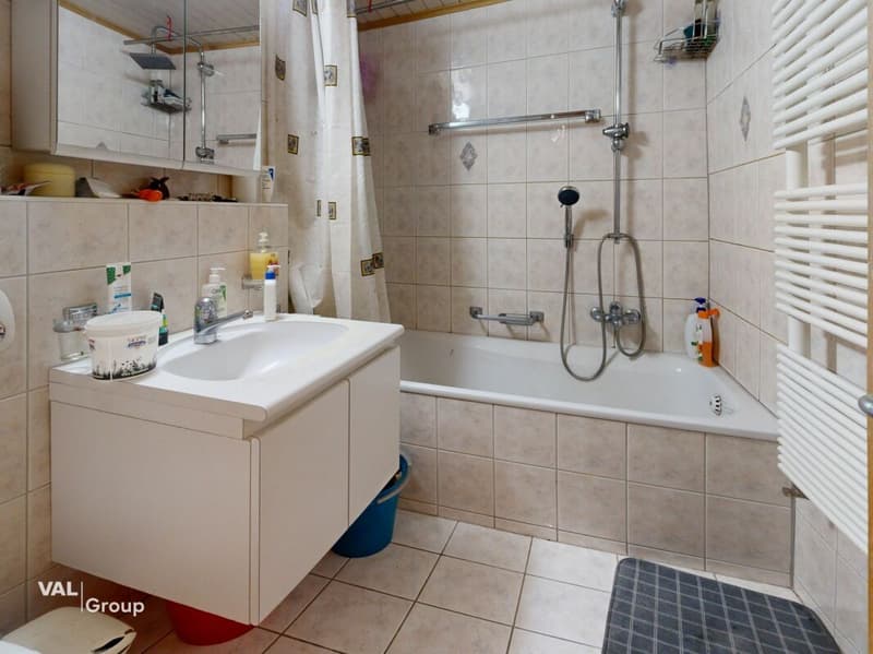 Bestehendes Mehrfamilienhaus mit Potenzial - zentral in Visp (11)