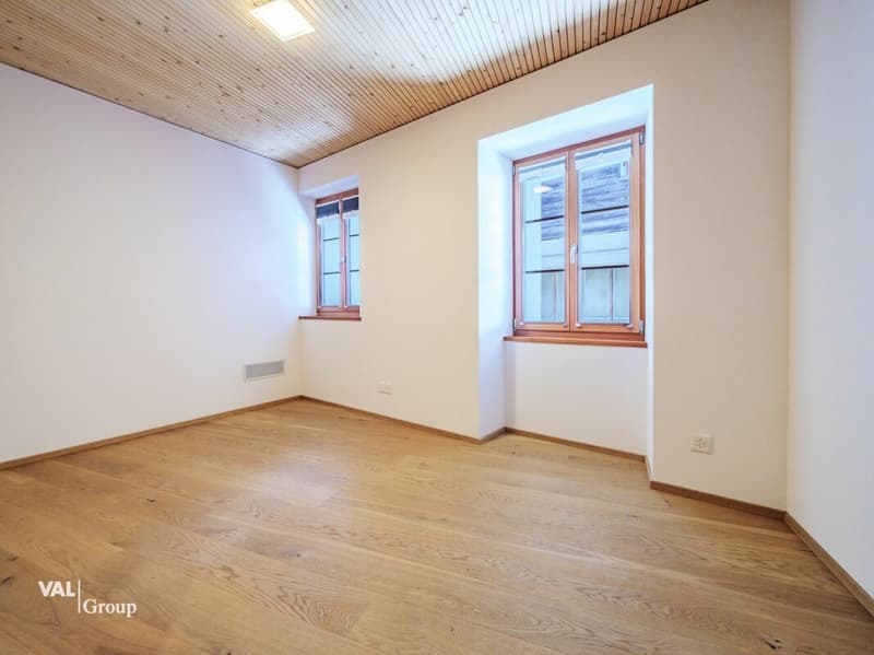 Kernsaniertes Walliserhaus im alten Dorfkern von Leuk (7)