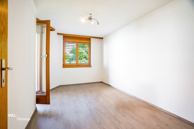 Grosszügige 4.5-Zimmerwohnung im Herzen von Glis (4)