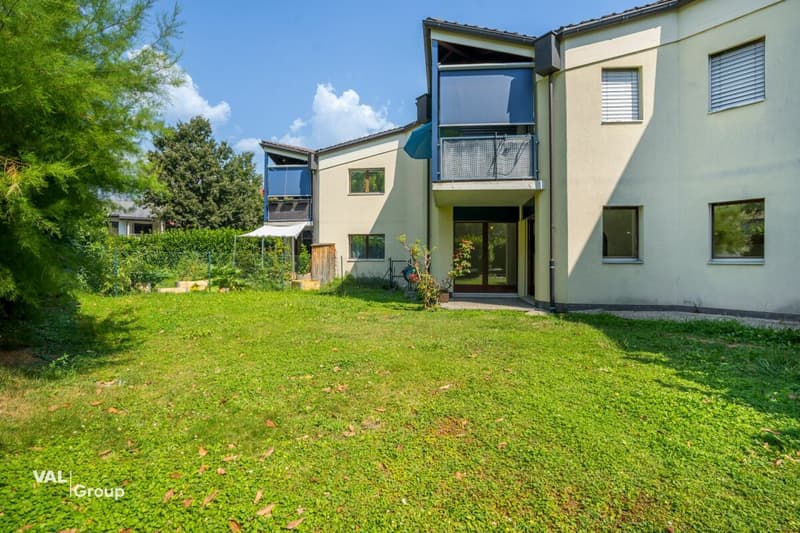 Agréable, avec bel espace jardin, à deux pas de la capitale (1)