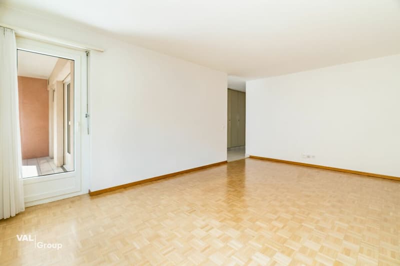 Zentrale 3.5-Zimmer-Wohnung mit Balkon in Visp (5)