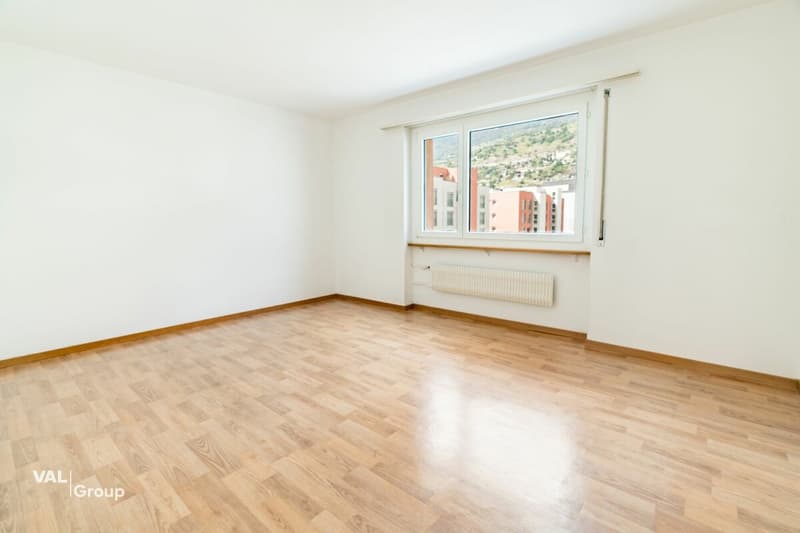Zentrale 3.5-Zimmer-Wohnung mit Balkon in Visp (9)