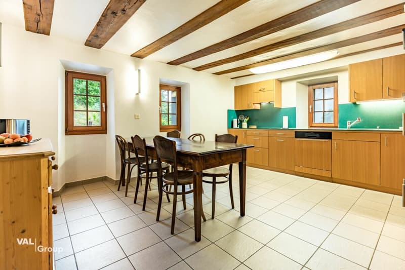 Ein Haus mit Geschichte, Seele und seltenem Charakter (11)