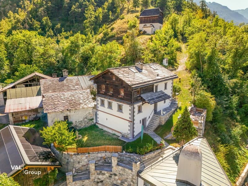 Ein Haus mit Geschichte, Seele und seltenem Charakter (1)