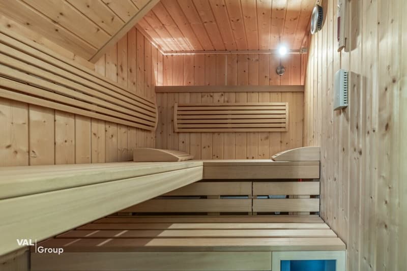Exklusive 4.5-Zimmer-Attikawohnung mit grosszügiger Terrasse und Sauna in Visp (20)