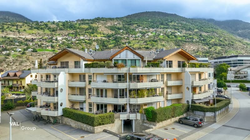 Exklusive 4.5-Zimmer-Attikawohnung mit grosszügiger Terrasse und Sauna in Visp (23)
