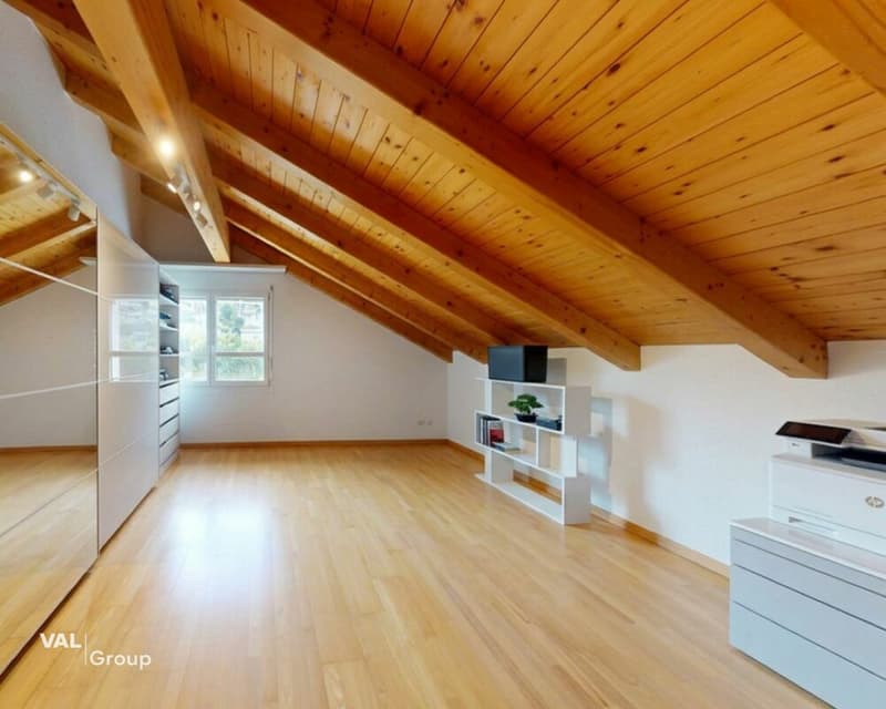 4.5 Zimmer-Dachwohnung mit Ausblick (7)