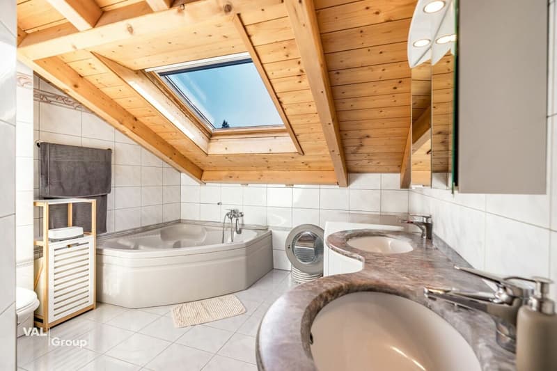 4.5 Zimmer-Dachwohnung mit Ausblick (9)
