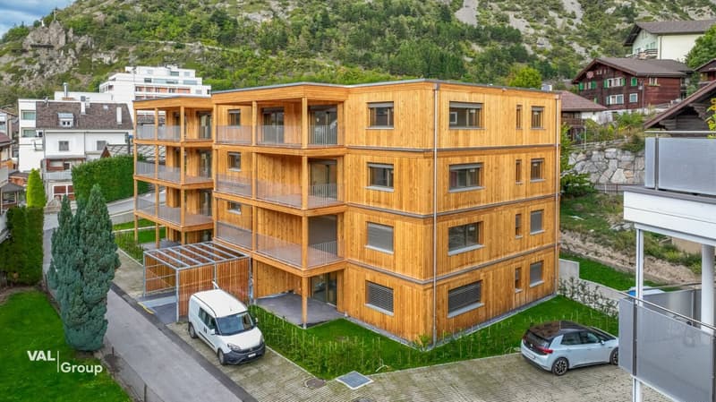 Aussergewöhnliche 5.5-Zimmer Attikawohnung in Steg (1)