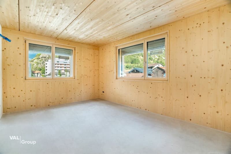Aussergewöhnliche 5.5-Zimmer Attikawohnung in Steg (8)