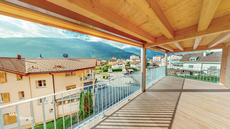Aussergewöhnliche 5.5-Zimmer Attikawohnung in Steg (13)