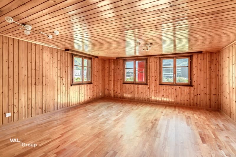 Baulandreserve mit Entwicklungspotenzial - Wohnhaus in Lalden (3)