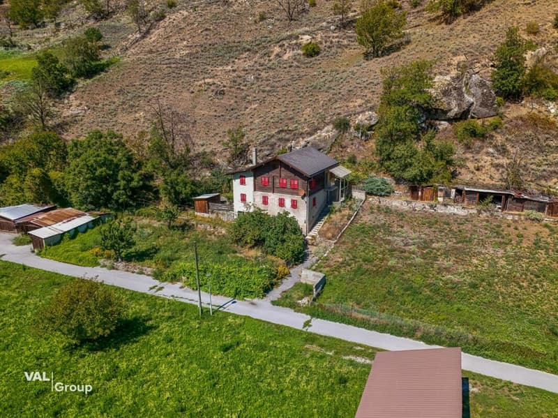 Baulandreserve mit Entwicklungspotenzial - Wohnhaus in Lalden (15)