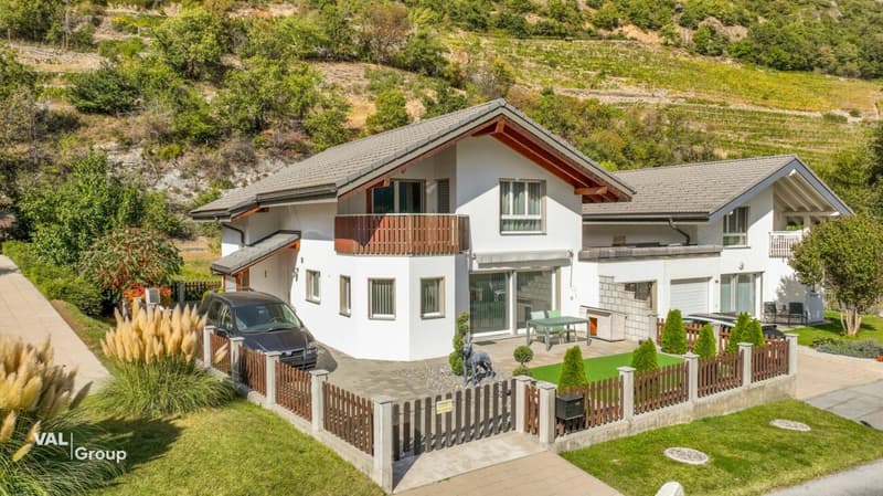 Wohnen mit Platz und Ruhe: Familienhaus in Niedergampel (1)