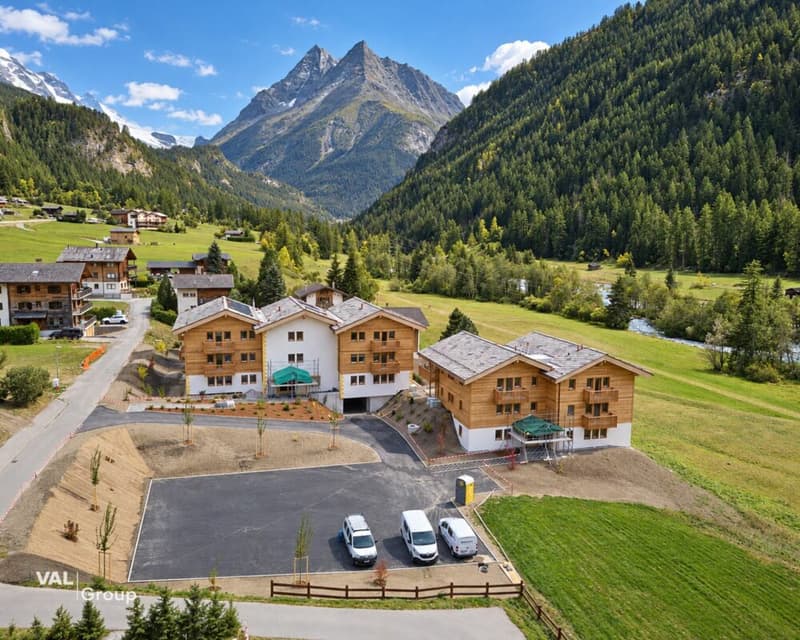 Face à la Dent Blanche, un lumineux 4,5 pièces prolongé par un agréable espace extérieur (8)