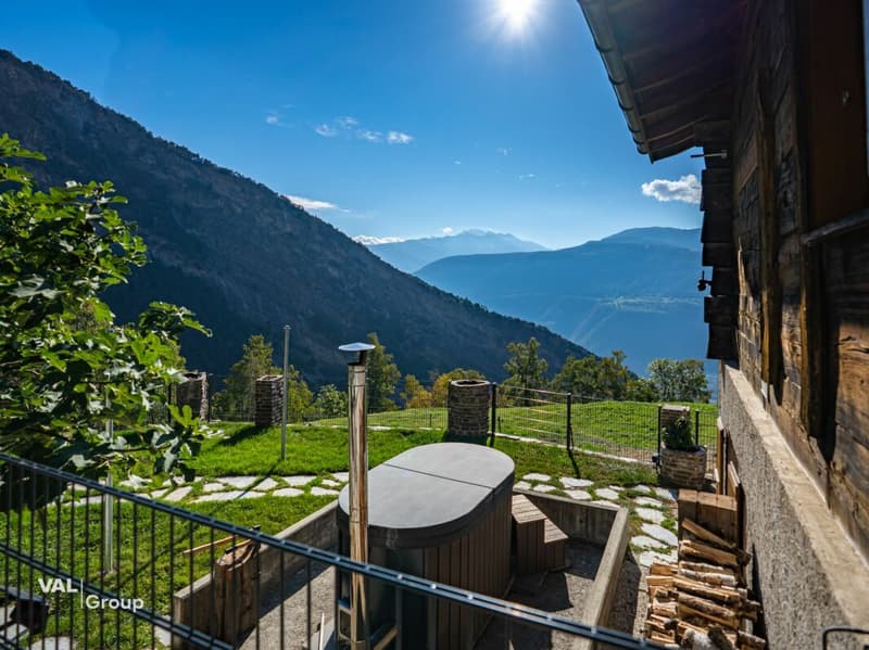 Seltenes Bijou über dem Rhonetal: Off-Grid-Chalet mit Traumaussicht (14)