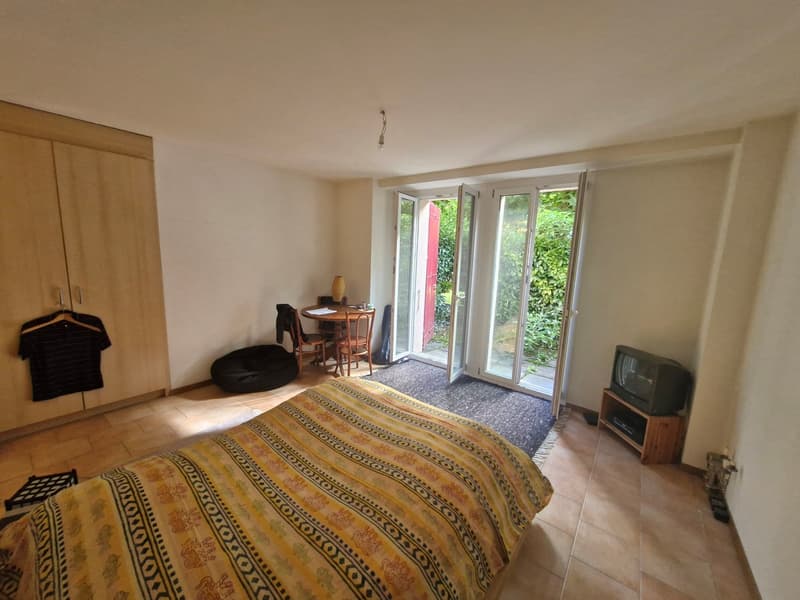 Grand studio avec terrasse à La Sarraz (1)