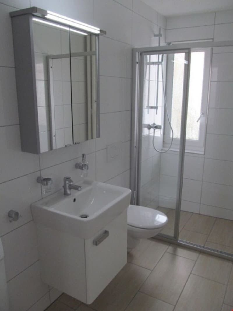 Gemütliche 2.5-Zimmer-Wohnung in ruhiger Lage in Suhr (10)
