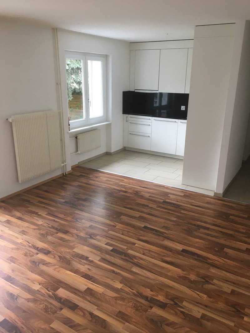 Gemütliche 2.5-Zimmer-Wohnung in ruhiger Lage in Suhr (7)