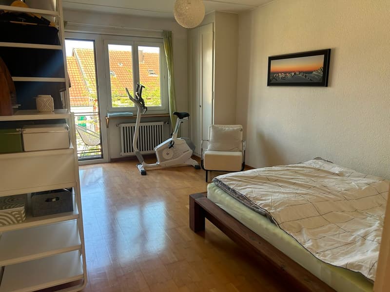Incantevole appartamento di 2 camere in un edificio storico con balcone, in posizione centralissima a Berna (7)