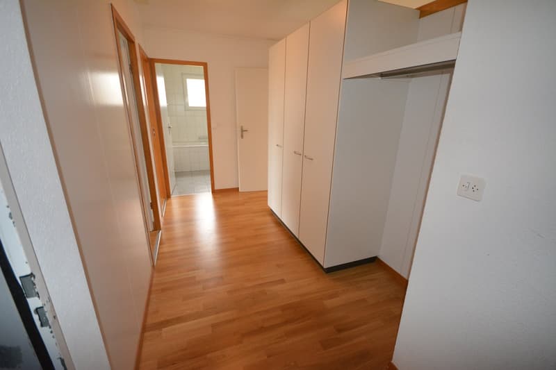 Helle 3.5-Zimmer-Wohnung mit Balkon in Lyssach – sofort verfügbar! (6)