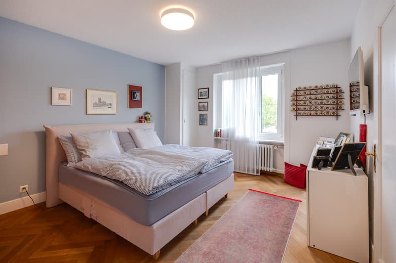 Charmante 3.5-Zimmer-Altbauwohnung mit Wintergarten und Mansardenzimmer (6)
