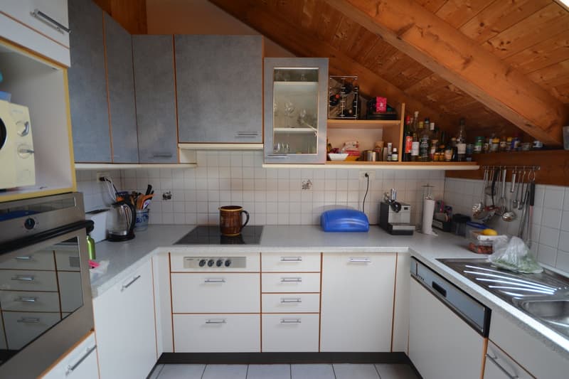 Charmante 4.5-Zimmer-Dachwohnung Heggidorn – Ruhige Lage mit herrlichem Ausblick (26)