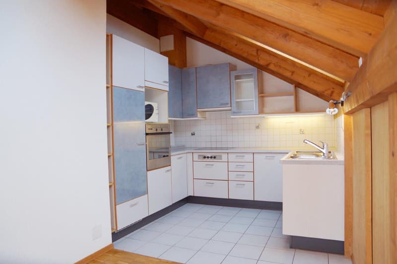 Charmante 4.5-Zimmer-Dachwohnung Heggidorn – Ruhige Lage mit herrlichem Ausblick (38)