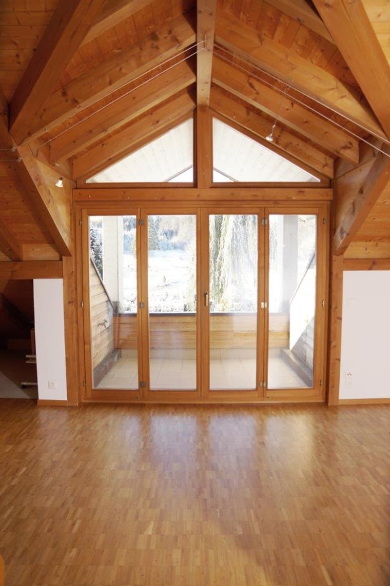 Charmante 4.5-Zimmer-Dachwohnung Heggidorn – Ruhige Lage mit herrlichem Ausblick (40)