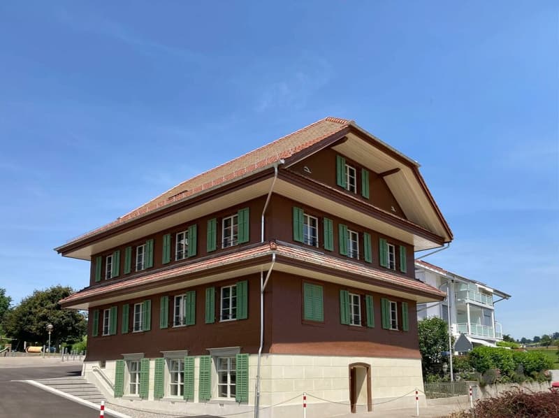 Haus mit 3.5 Zimmer-Wohnung im 1.OG