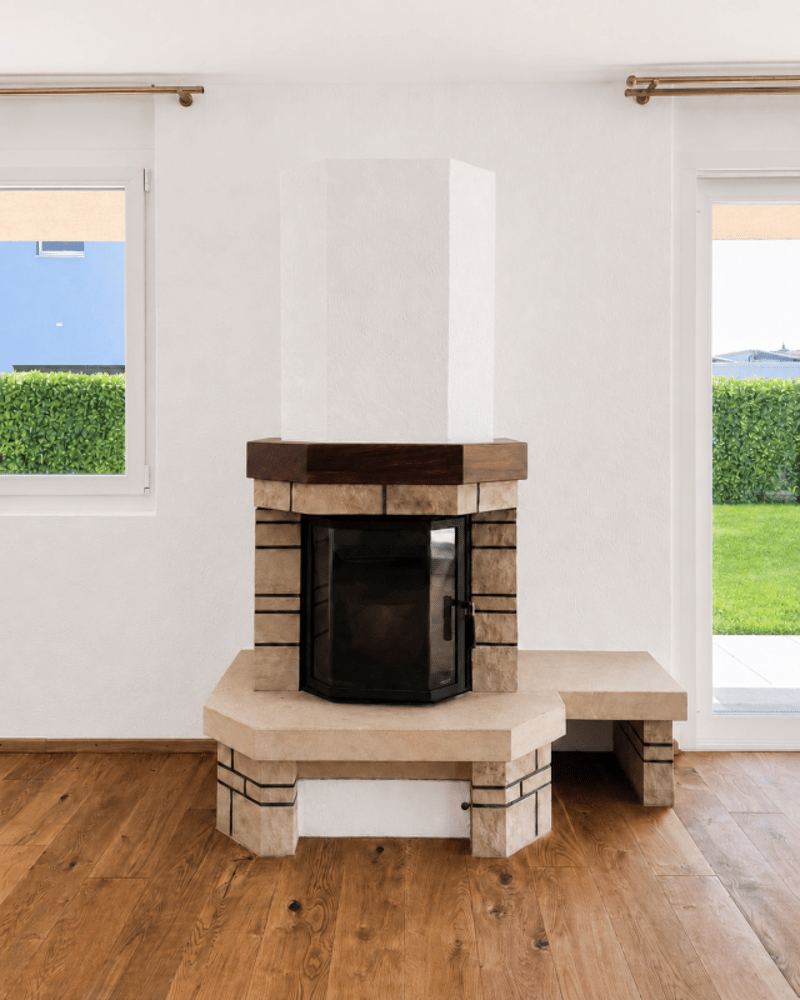 Kamin im Wohn- und Esszimmer