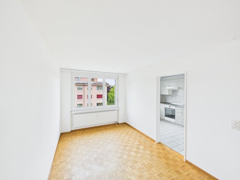 Appartement calme de 4,5 pièces avec balcon à Arbon (5)