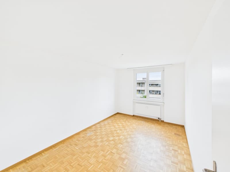 Appartement calme de 4,5 pièces avec balcon à Arbon (13)