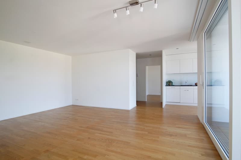 Modern 3.5-room apartment with loggia in the heart of Wil (3)