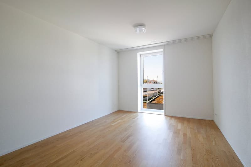 Modern 3.5-room apartment with loggia in the heart of Wil (5)