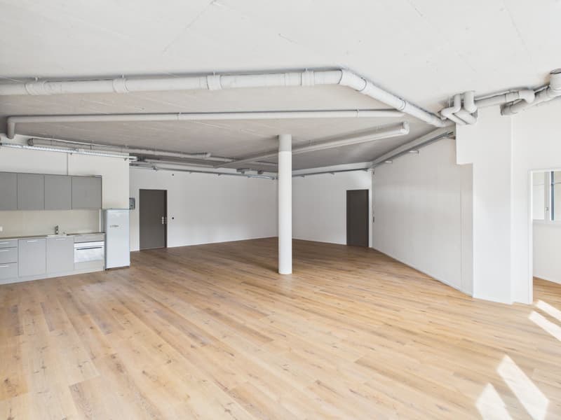 First rental after core renovation – Modern commercial space with 104 m² in Altstätten SG (4)