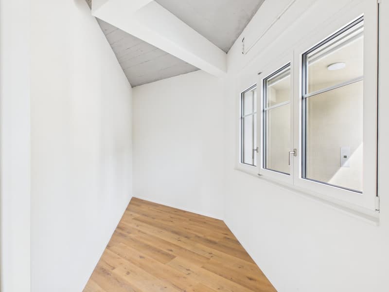 First rental after core renovation – Modern commercial space with 104 m² in Altstätten SG (3)