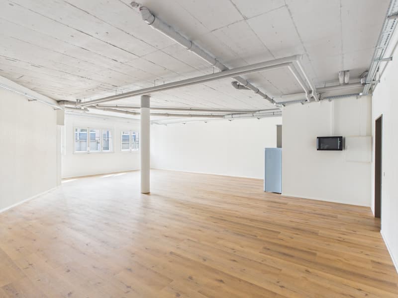 First rental after core renovation – Modern commercial space with 104 m² in Altstätten SG (5)
