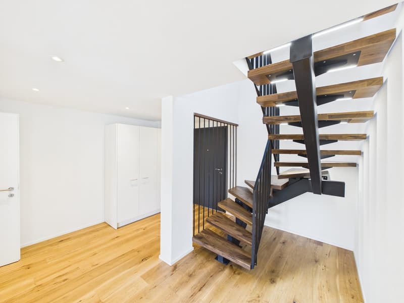 Erstvermietung: 5.5-Zimmer Maisonettewohnung mit Balkon in Winterthur (2)