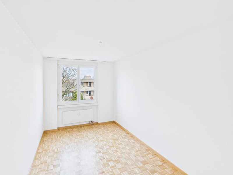 Sonnige 4.5-Zimmer-Wohnung mit Balkon in Arbon (6)