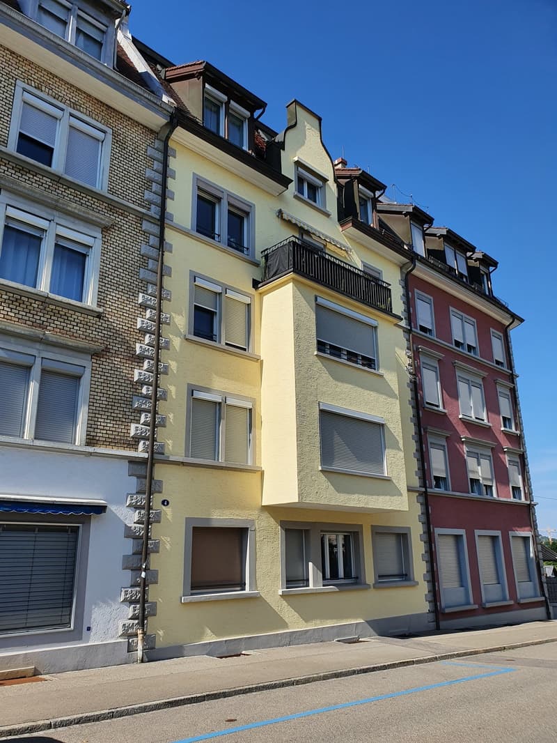 Moderne 4.5-Zimmer Wohnung (7)