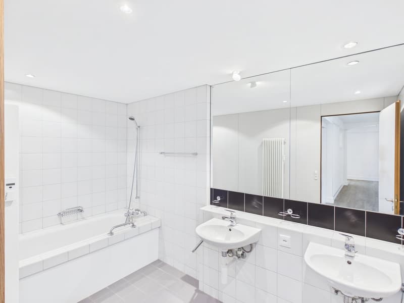 Charmante 4.5-Zimmer-Altbauwohnung mit Balkon im Herzen von St. Gallen (10)
