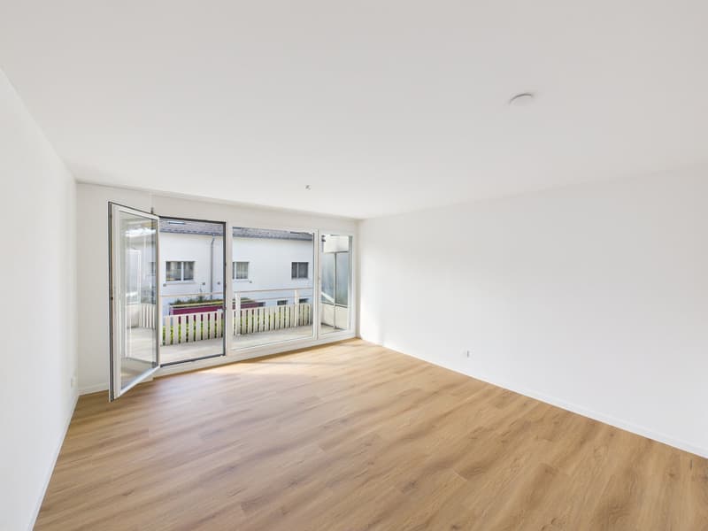 Renovierte 3.5-Zimmer-Wohnung mit Balkon und schöner Aussicht (2)