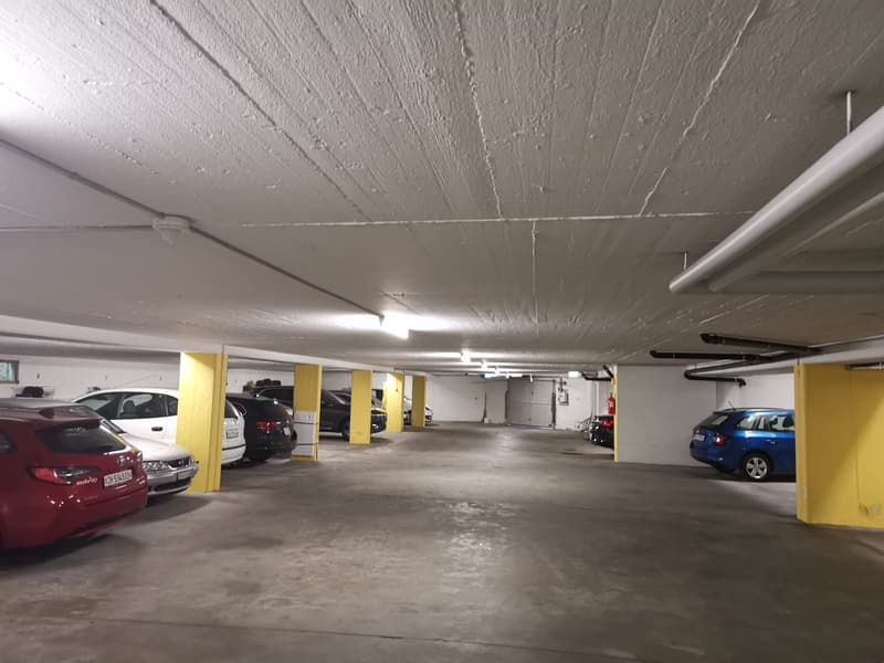 Einstellhalle