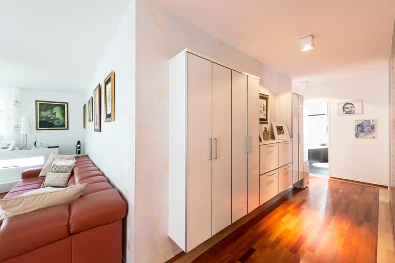 4.5-Zimmer-Wohnung mit Balkon in Opfikon (Glattpark) – Sofort verfügbar! (8)