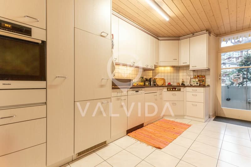 Appartement en mansarde attractif de 4,5 pièces dans un emplacement central (2)