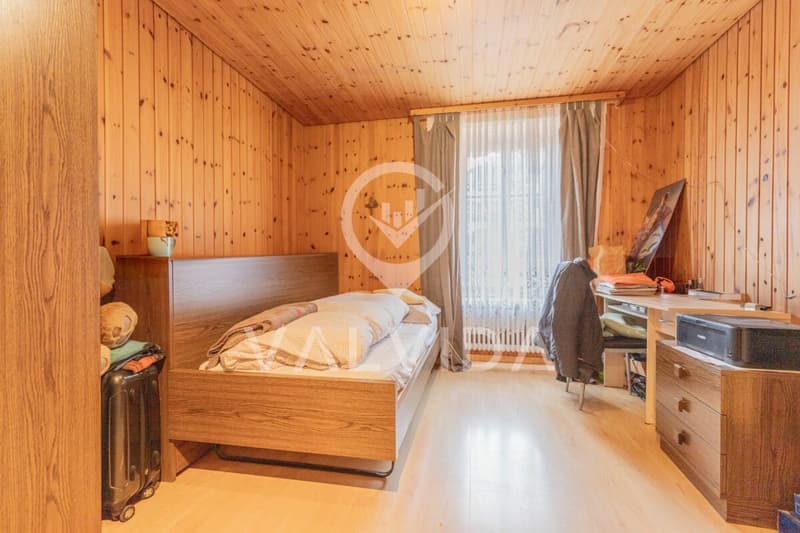Appartement en mansarde attractif de 4,5 pièces dans un emplacement central (8)