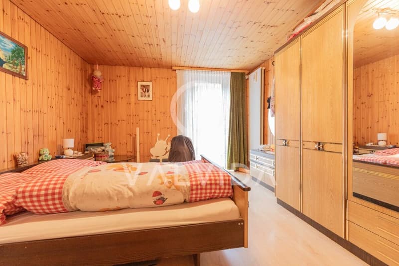 Appartement en mansarde attractif de 4,5 pièces dans un emplacement central (7)