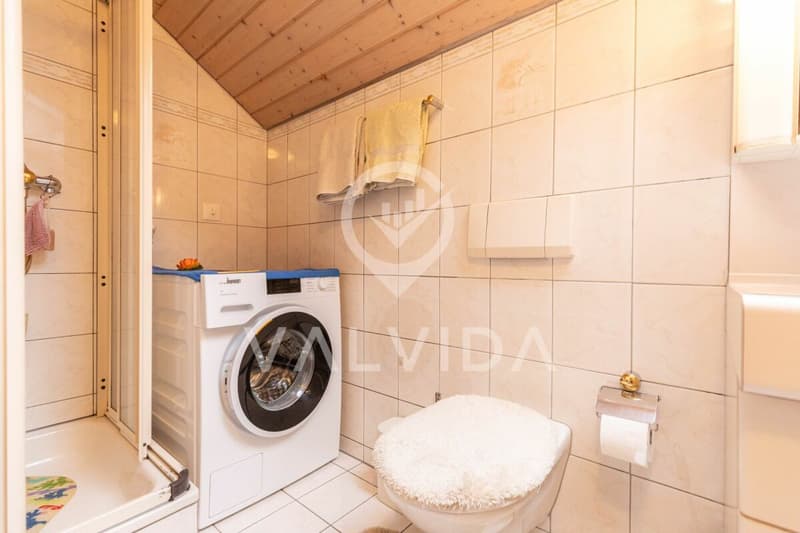 Appartement en mansarde attractif de 4,5 pièces dans un emplacement central (4)